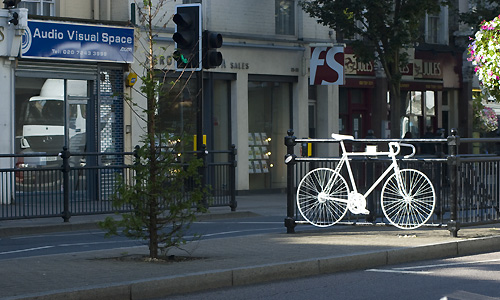 Ghost bike, Notting Hill Gate. A permanent memorial.